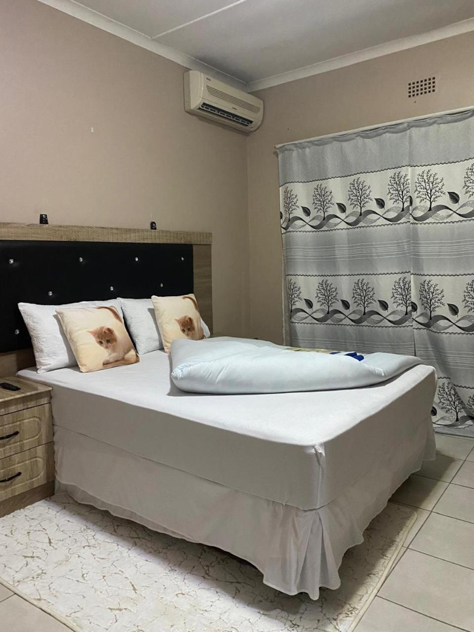 Savannah Guest House Mafikeng Zewnętrze zdjęcie